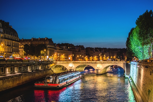 Pont Saint-Michel Venny Etienne FGI Paris American Academy